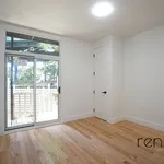 Rent 2 bedroom apartment in Queens