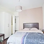 Rent 1 bedroom apartment of 35 m² in Paris 9 - Rue Pierre Fontaine