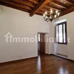 Affitto 3 camera appartamento di 150 m² in Rome