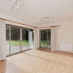 Rent 5 bedroom flat in South East England