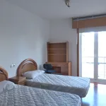 Alquilo 2 dormitorio apartamento de 70 m² en Santiago de Compostela