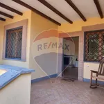 Rent 6 bedroom house of 230 m² in Roma