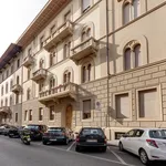 Rent 7 bedroom apartment of 120 m² in Florence