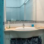 Rent 2 bedroom apartment of 70 m² in Lisbon