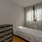 Rent a room of 100 m² in madrid