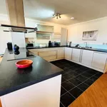 Rent 2 bedroom flat in Pwllheli