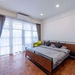 Rent 3 bedroom house of 205 m² in Bangkok