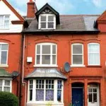 Flat to rent in Glenfield Road, Leicester LE3