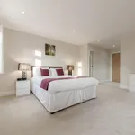 Rent 1 bedroom apartment in Elmbridge