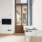 Rent 1 bedroom apartment of 25 m² in Milan