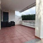 Rent 4 bedroom house of 90 m² in Leporano