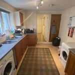 Rent 4 bedroom house in Wales