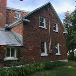  maison avec 9 chambre(s) en location à Shawinigan