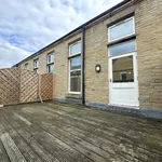 Rent 2 bedroom flat in Calderdale