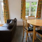 Rent 5 bedroom flat in South East England