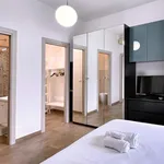 Rent 6 bedroom apartment of 90 m² in Bologna