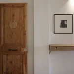 Rent 5 bedroom apartment of 50 m² in Barcelona