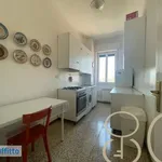 Rent 3 bedroom apartment of 90 m² in Milan