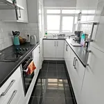 Flat to rent in Kingsway, Hove BN3