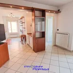 Rent 2 bedroom apartment of 65 m² in Genova