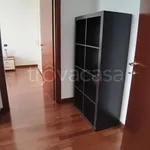 Rent 2 bedroom apartment of 60 m² in Rho