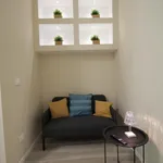 Rent 2 bedroom apartment in Milan