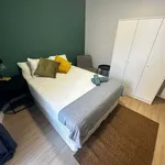 Rent a room of 180 m² in Madrid