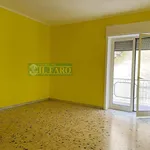 Affitto 4 camera appartamento di 130 m² in Giugliano in Campania