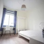 Rent a room of 100 m² in Lisboa