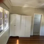 Rent 4 bedroom apartment in Coolangatta