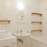 Rent 1 bedroom apartment of 35 m² in Prague