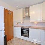 Rent 2 bedroom flat in Aberdeen