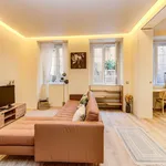 Rent 4 bedroom apartment of 75 m² in Lisbon