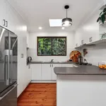 Rent 5 bedroom house in Greensborough