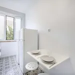 Rent a room in lisbon