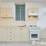 Rent 1 bedroom apartment in St Kilda