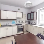 Rent 4 bedroom apartment of 95 m² in Gdynia