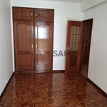 Rent 1 bedroom apartment of 65 m² in Loures