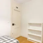 Rent a room in lisbon