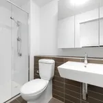 Rent 2 bedroom apartment in Melbourne CBD