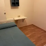 Rent 2 bedroom house of 71 m² in Málaga