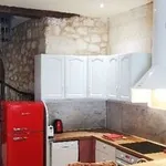 Maison de 140 m² avec 3 chambre(s) en location à Guîtres