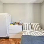 Rent a room in lisbon