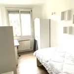 Appartement de 81 m² avec 5 chambre(s) en location à Marseille