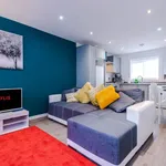 Rent 4 bedroom flat of 5382 m² in Liverpool