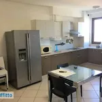 Affitto 3 camera appartamento di 80 m² in Chieti