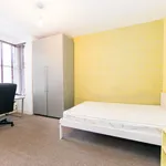 Rent 6 bedroom house in Leeds