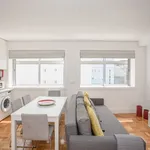 Rent 1 bedroom apartment of 45 m² in Porto