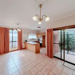 Rent 2 bedroom apartment in Oakleigh East