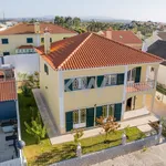 🏡 Arrenda-se Moradia T4 Isolada no Outeirinho - Ericeira com Vista Mar